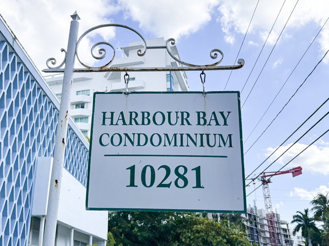 Harbour Bay Condo photo 3